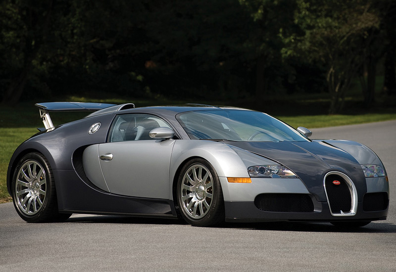 Bugatti Veyron 16.4 = 407 км/ч. 1001 л.с. 2.5 сек.