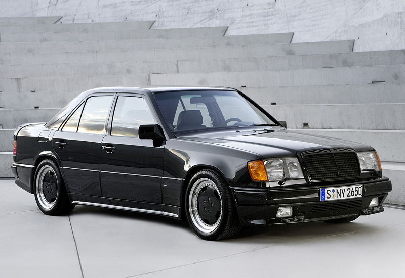 Mercedes-Benz 300 E AMG 6.0 Hammer (W124) = 306 км/ч. 385 л.с. 5.3 сек.