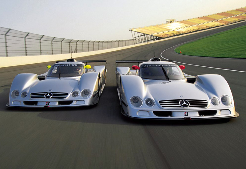 Mercedes-Benz CLR HWA Team = 349 км/ч. 610 л.с. 2.7 сек.