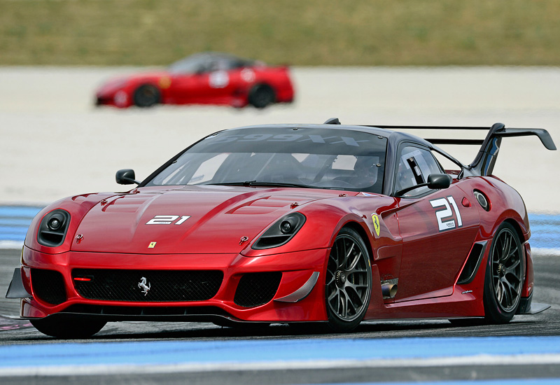 Ferrari 599XX Evoluzione = 303+ км/ч. 750 л.с. 2.9 сек.