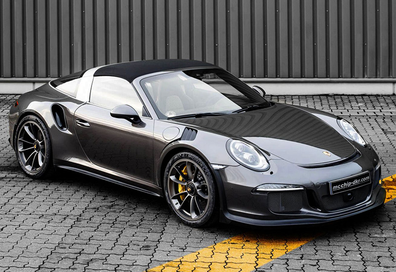 Porsche 911 Targa 4 GTS McChip-DKR = 320 км/ч. 575 л.с. 3.1 сек.