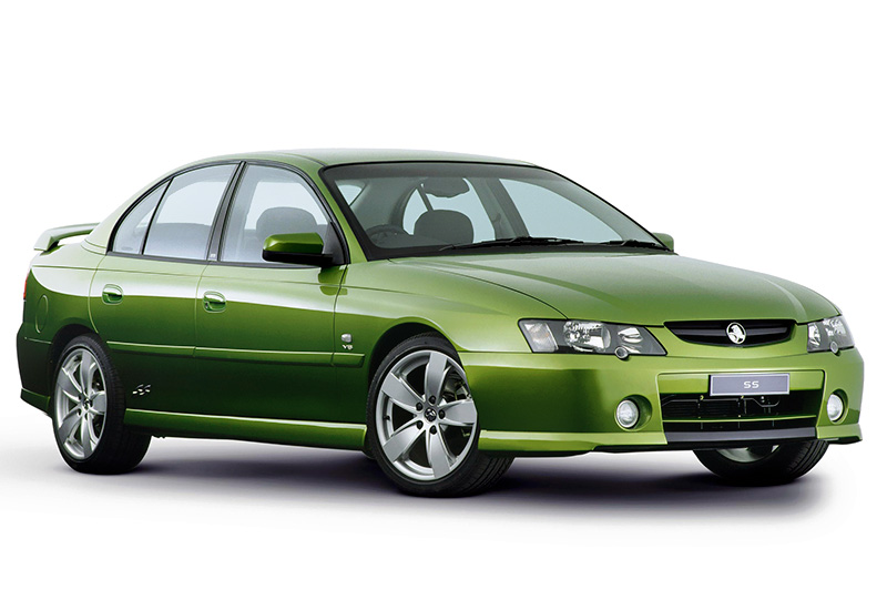 Holden Commodore SS (VY) = 270 км/ч. 333 л.с. 5.8 сек.