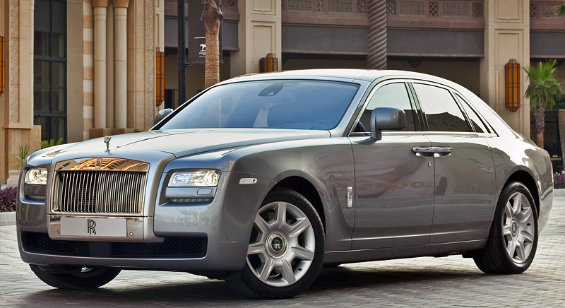 Rolls-Royce Ghost = 250+ км/ч. 570 л.с. 4.9 сек.