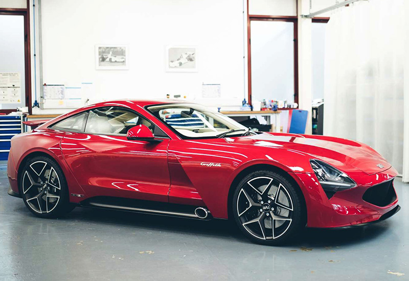 TVR Griffith = 325 км/ч. 507 л.с. 3.9 сек.
