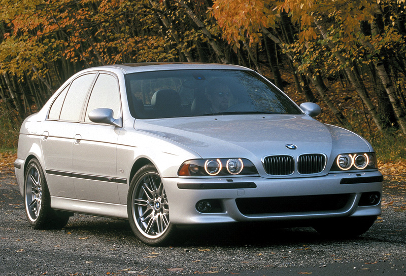 BMW M5 (E39) = 250+ км/ч. 400 л.с. 5.3 сек.