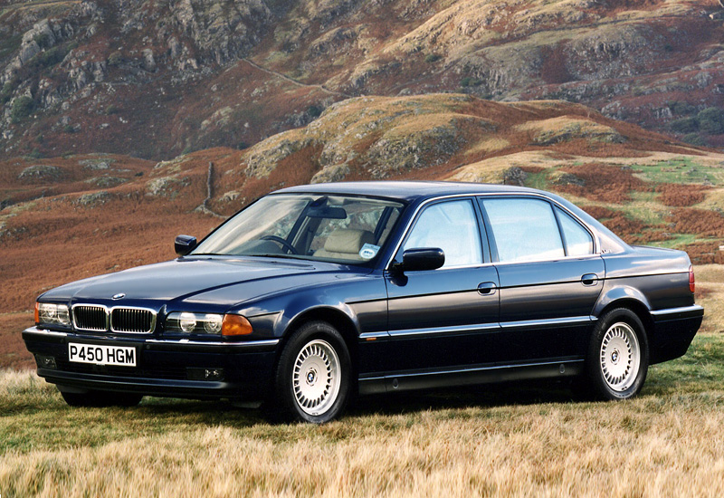 BMW 750iL (E38) = 250+ км/ч. 330 л.с. 6.5 сек.