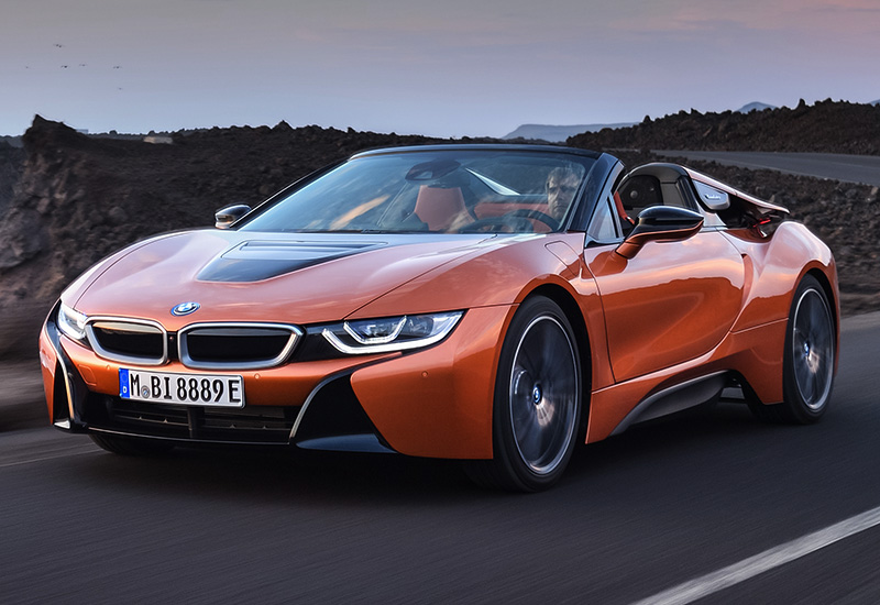 BMW i8 Roadster = 250+ км/ч. 376 л.с. 4.6 сек.