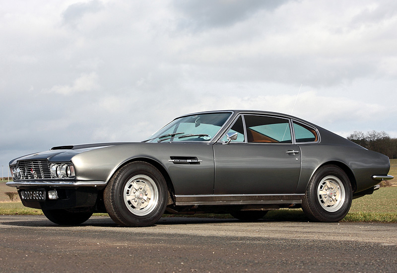 Aston Martin DBS V8 = 255 км/ч. 381 л.с. 5.5 сек.