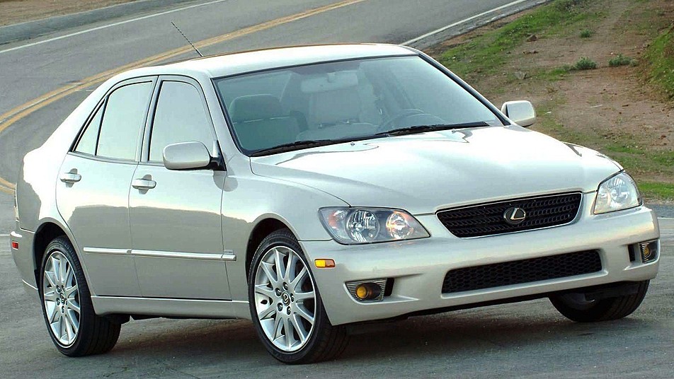 Lexus IS