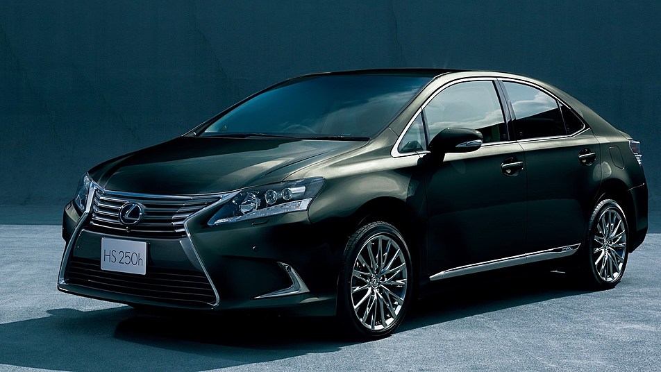 Lexus HS