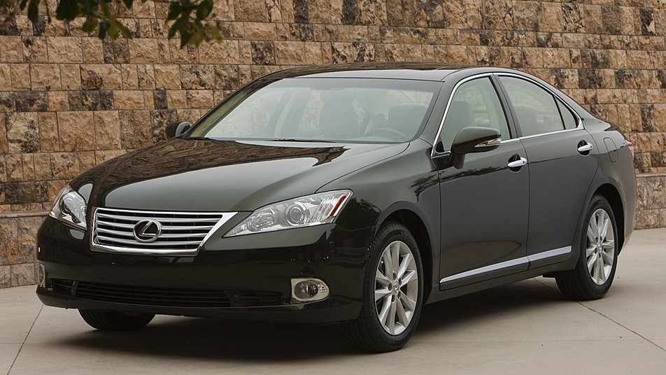 Lexus ES V