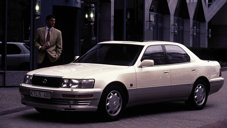 Lexus LS