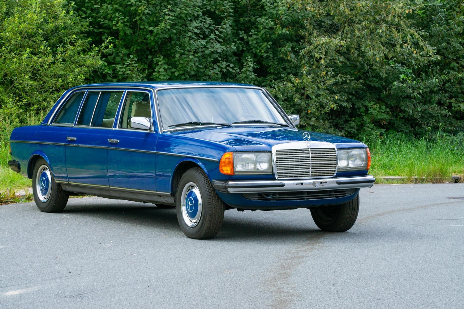 Mercedes-Benz E-class W123 Long