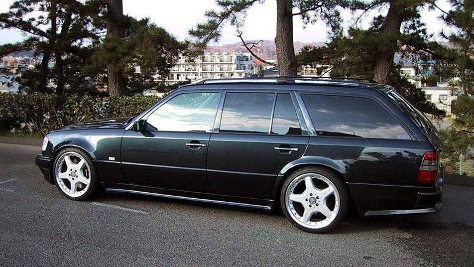 Mercedes-Benz E-class W124 Estate AMG