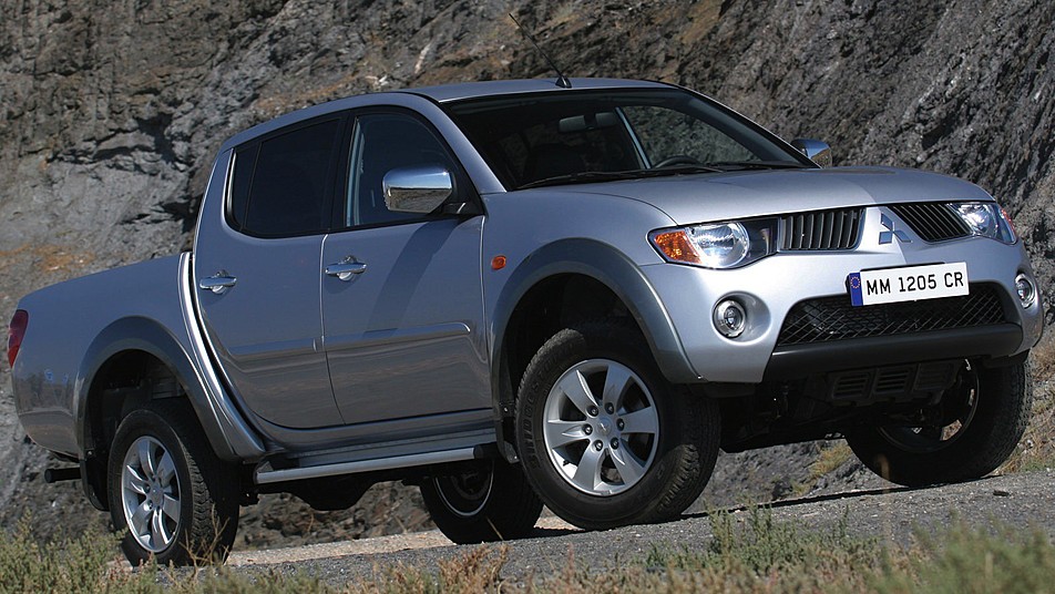 Mitsubishi L200 IV Double Cab