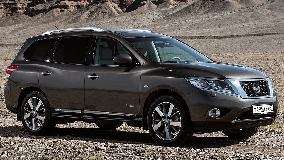 Nissan Pathfinder IV Hybrid