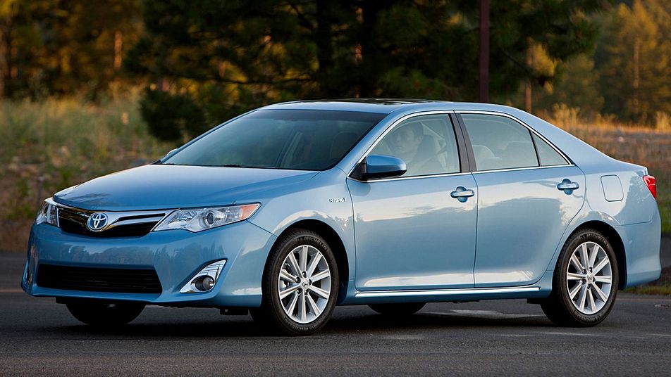 Toyota Camry VII USA Hybrid