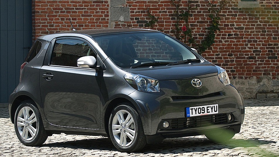 Toyota iQ