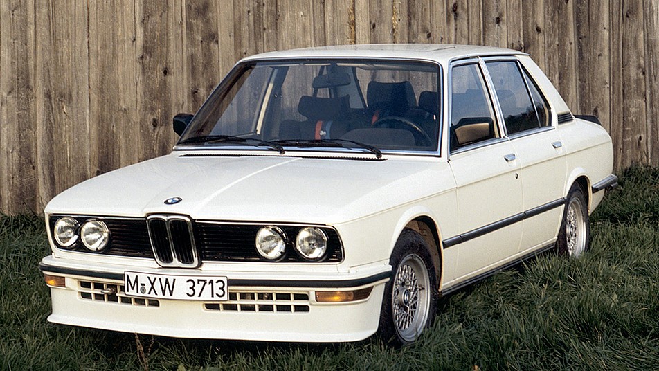 Bmw 5-series E12 Sedan M