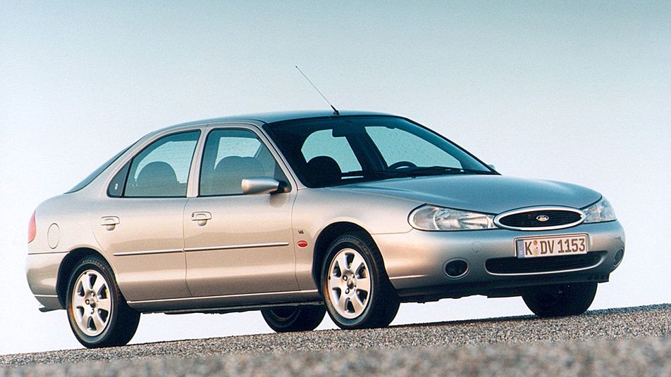 Ford Mondeo I FL Hatchback