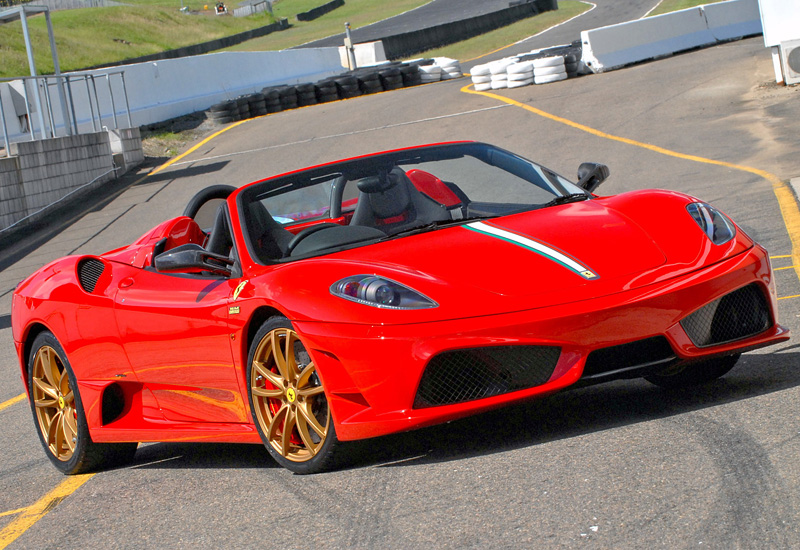 Ferrari Scuderia Spider 16M = 315 км/ч. 510 л.с. 3.7 сек.
