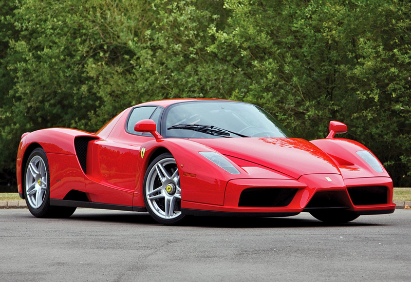 Ferrari Enzo = 348 км/ч. 660 л.с. 3.3 сек.