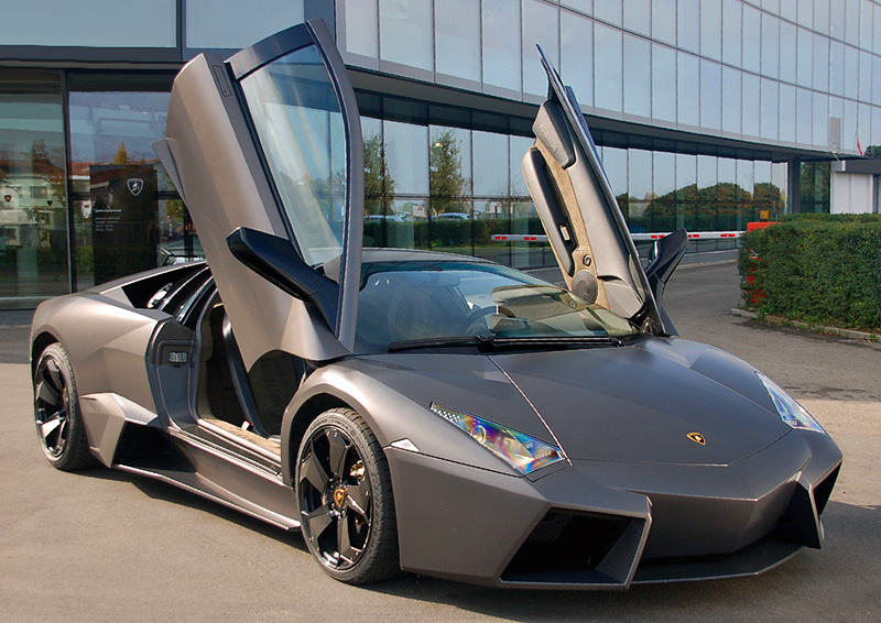 Lamborghini Reventon = 358 км/ч. 650 л.с. 3.4 сек.