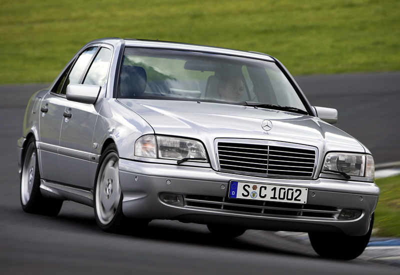 Mercedes-Benz C 43 AMG (W202) = 250+ км/ч. 306 л.с. 6.5 сек.