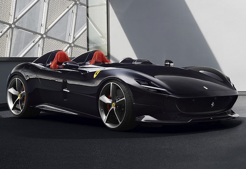 Ferrari Monza SP2 = 300 км/ч. 810 л.с. 2.9 сек.