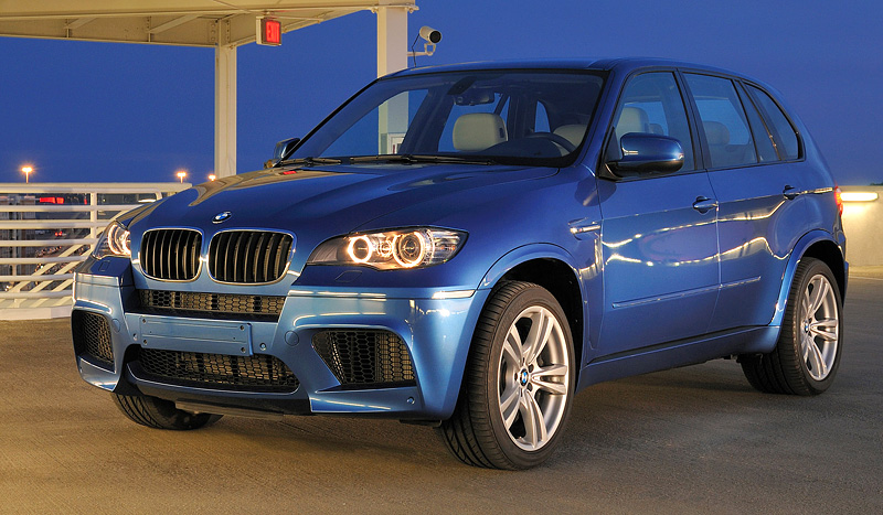 BMW X5 M = 275+ км/ч. 555 л.с. 4.7 сек.