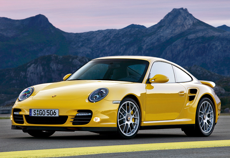 Porsche 911 Turbo (997) = 312 км/ч. 500 л.с. 3.7 сек.