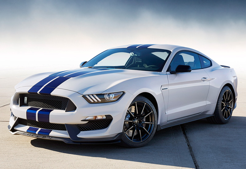 Ford Mustang Shelby GT350 = 289 км/ч. 533 л.с. 3.9 сек.