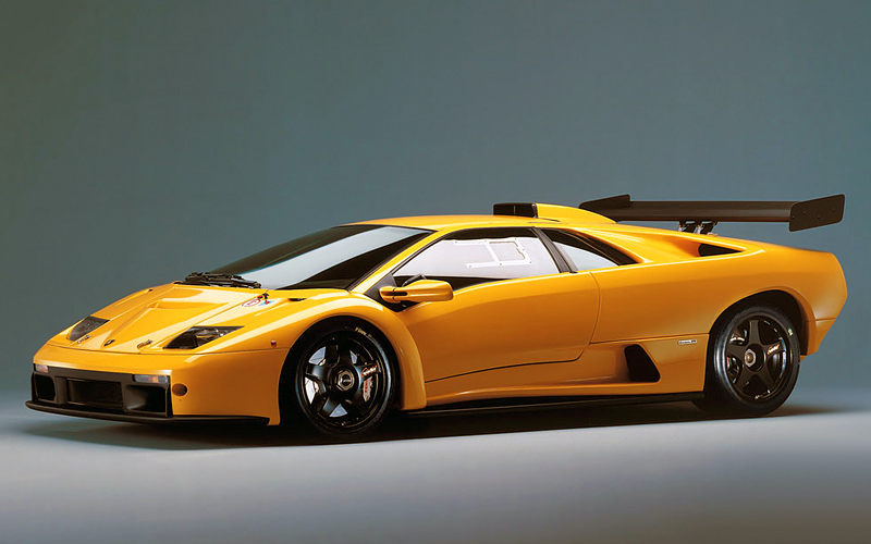 Lamborghini Diablo GTR = 350 км/ч. 590 л.с. 3.5 сек.