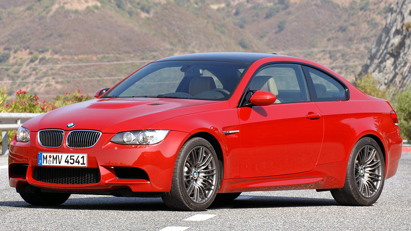 BMW M3 (E92) = 250+ км/ч. 420 л.с. 4.8 сек.