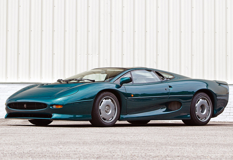 Jaguar XJ220 = 359 км/ч. 550 л.с. 3.6 сек.