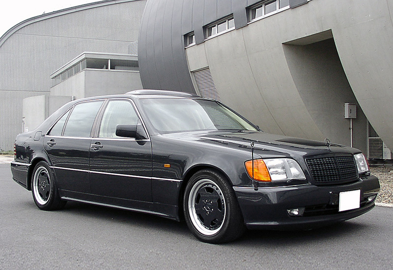 Mercedes-Benz S600L 7.3 AMG = 285 км/ч. 525 л.с. 5.2 сек.