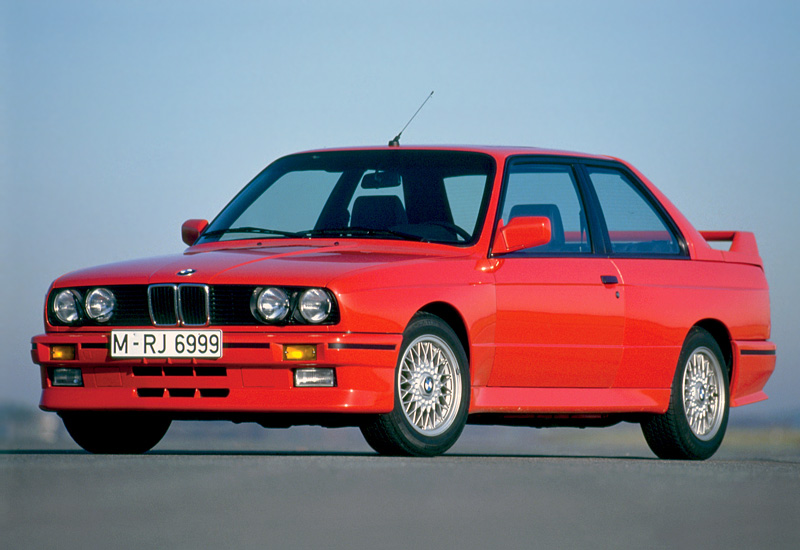 BMW M3 Coupe (E30) = 235 км/ч. 200 л.с. 6.7 сек.